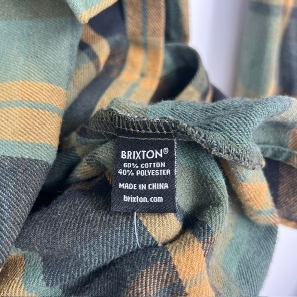 Brixton Men's Large‎ Plaid Green And Black Flannel Long Sleeve Button Up Shirt - Picture 5 of 7